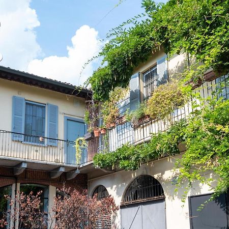 Milano Apartments Voghera Bagian luar foto