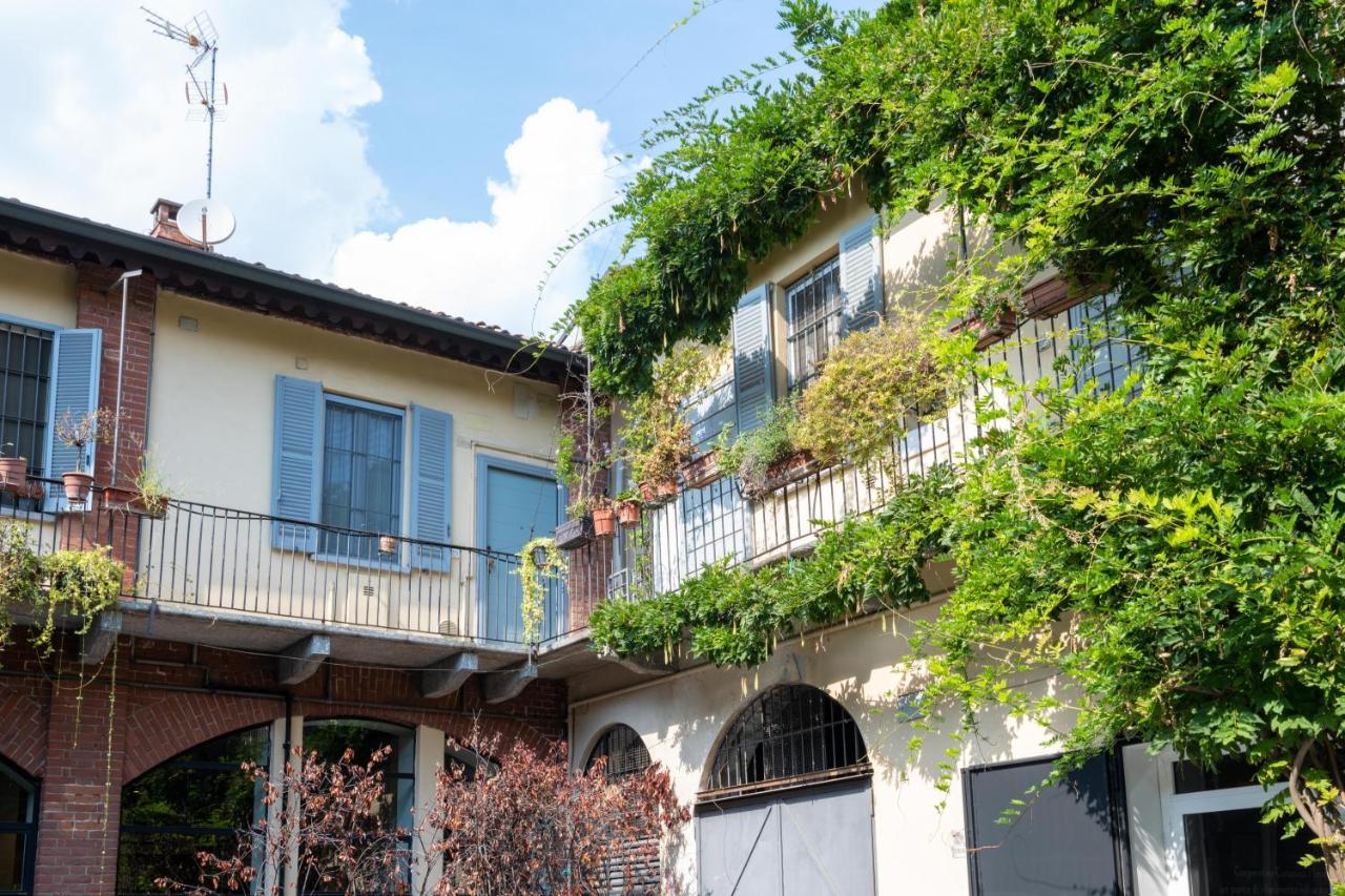 Milano Apartments Voghera Bagian luar foto